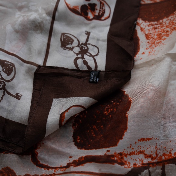 100% Silk Scarf - Picture 4 of 5